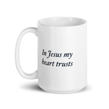 Load image into Gallery viewer, Christmas Wreath Mug
